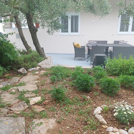 Apartman Igor Podgora Exteriör bild
