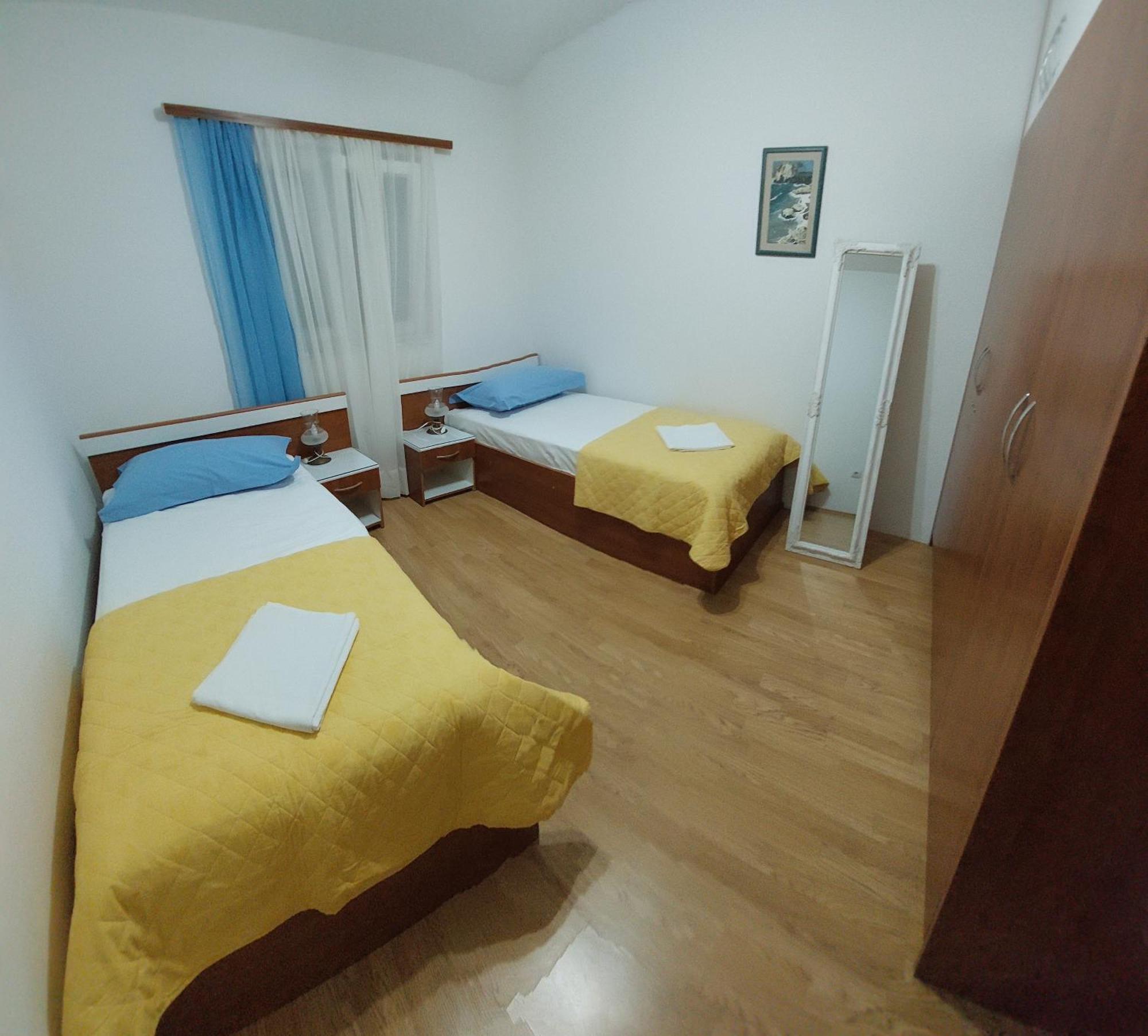 Apartman Igor Podgora Exteriör bild