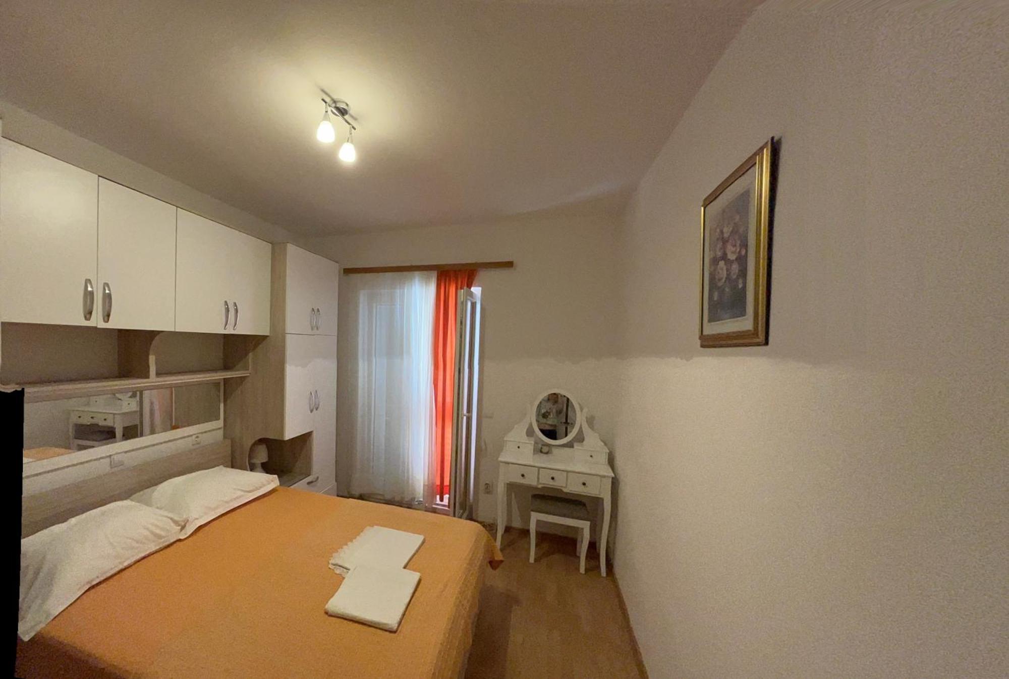 Apartman Igor Podgora Exteriör bild